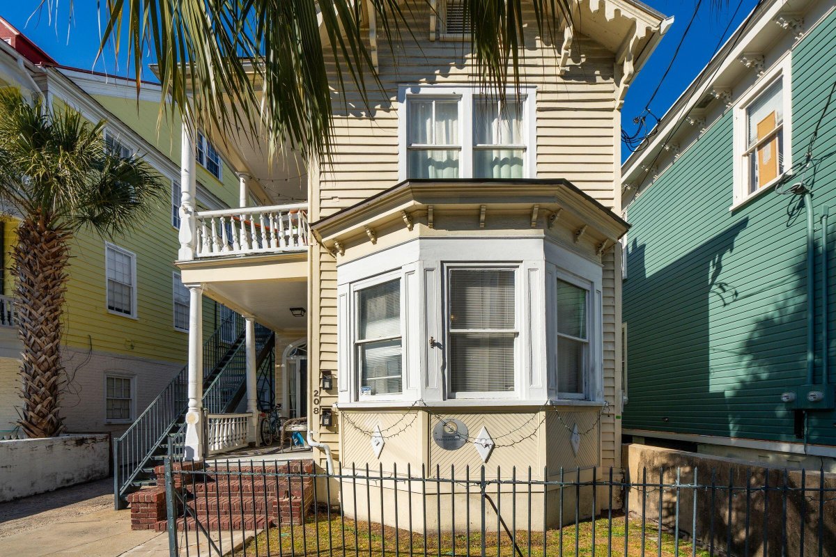 208 Calhoun Street