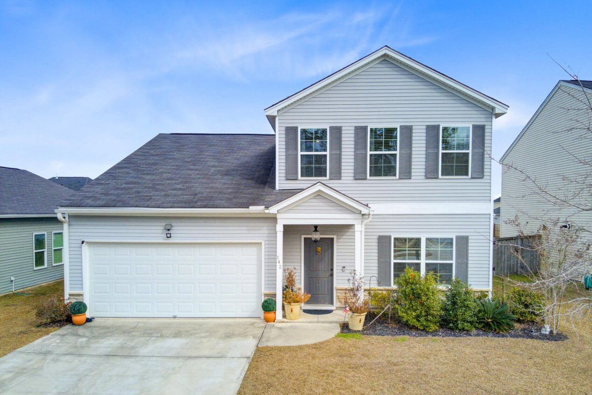 142 Clydesdale Circle