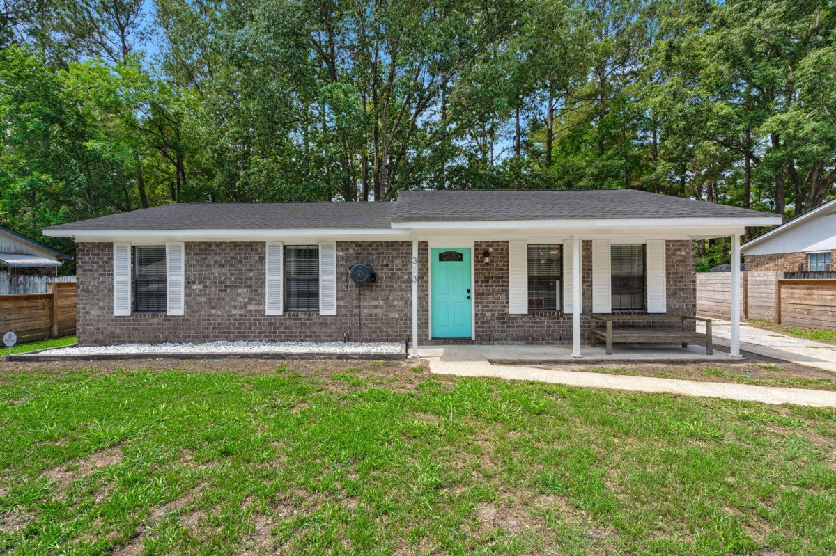 313 Dorchester Manor Boulevard