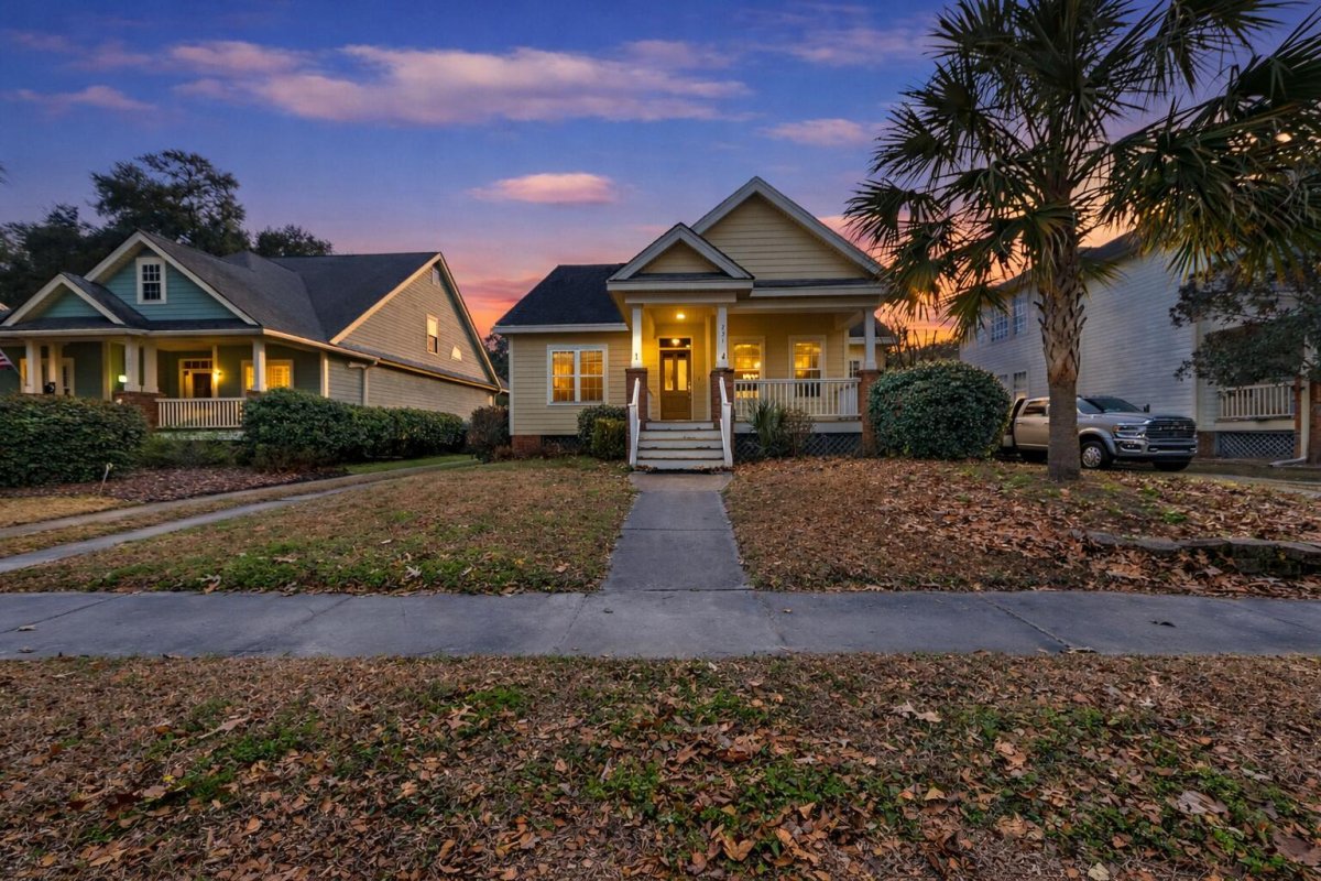 231 N Ainsdale Drive