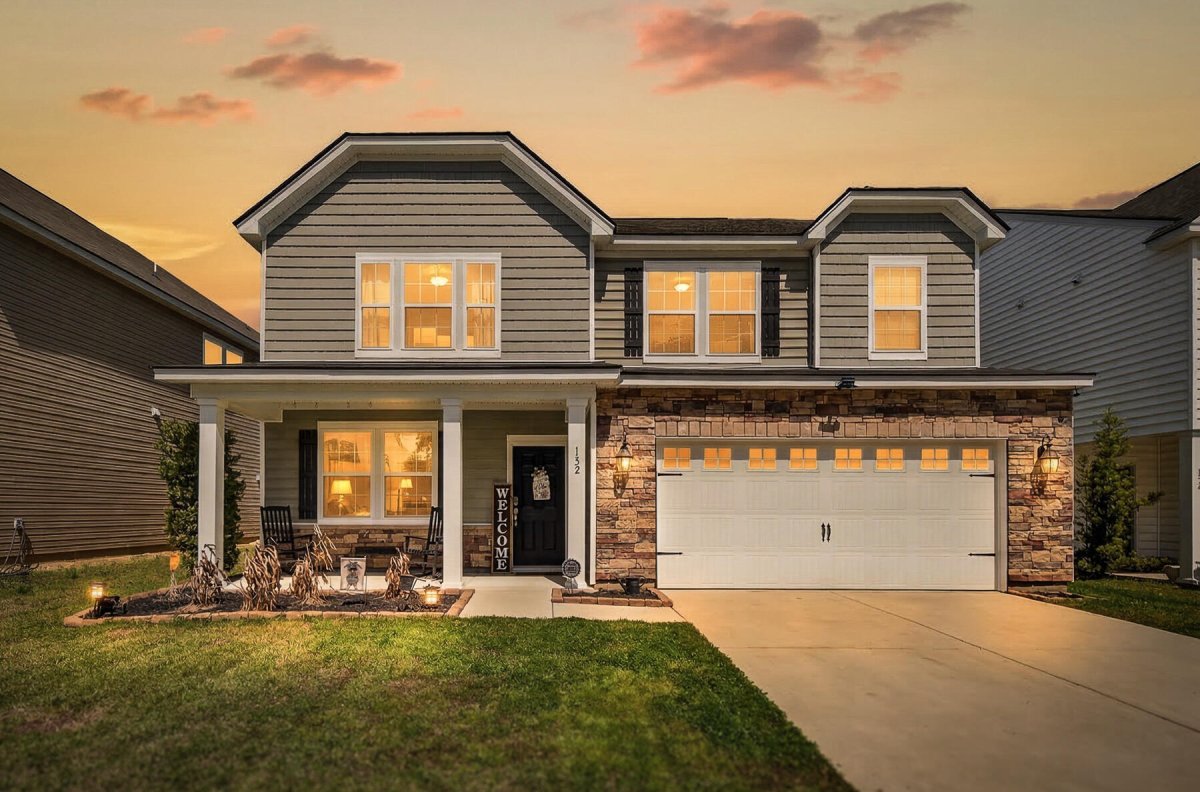 132 Lakestone Road