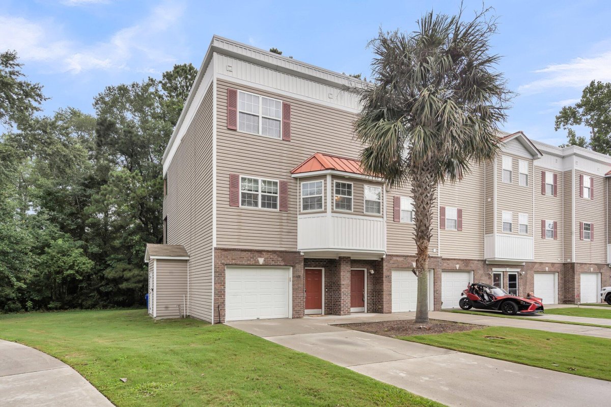 4630 Palm View Circle