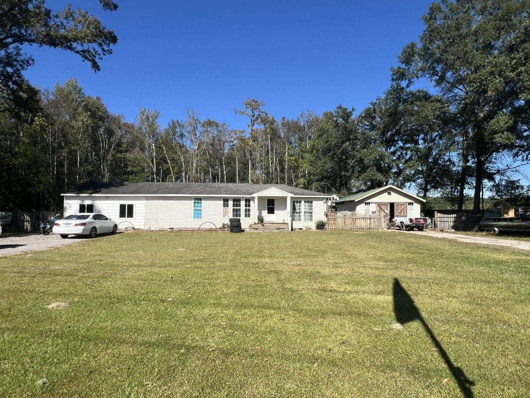3960 N Highway 17a