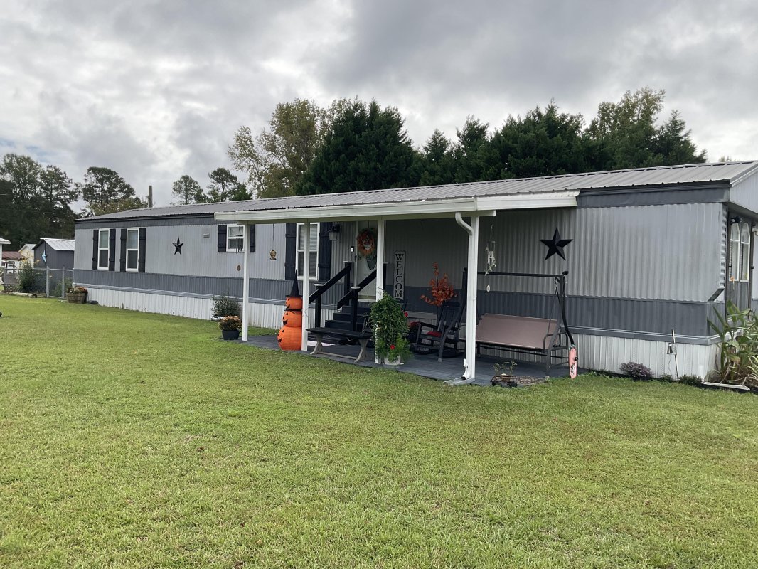 1143 Mabe Drive
