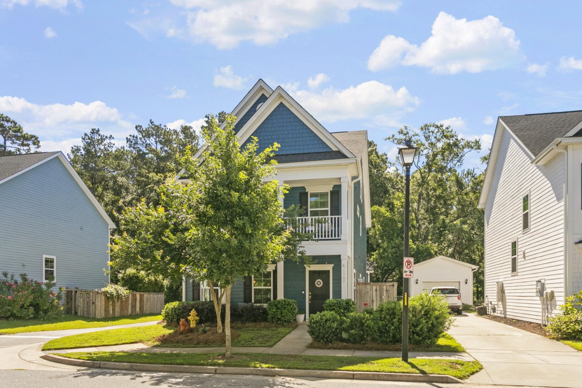 1702 Emmets Road