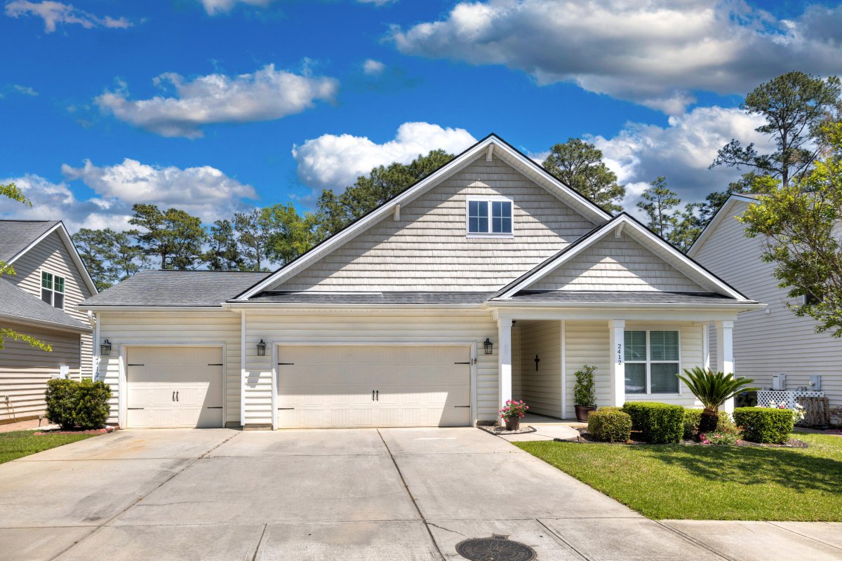 2412 Hummingbird Lane