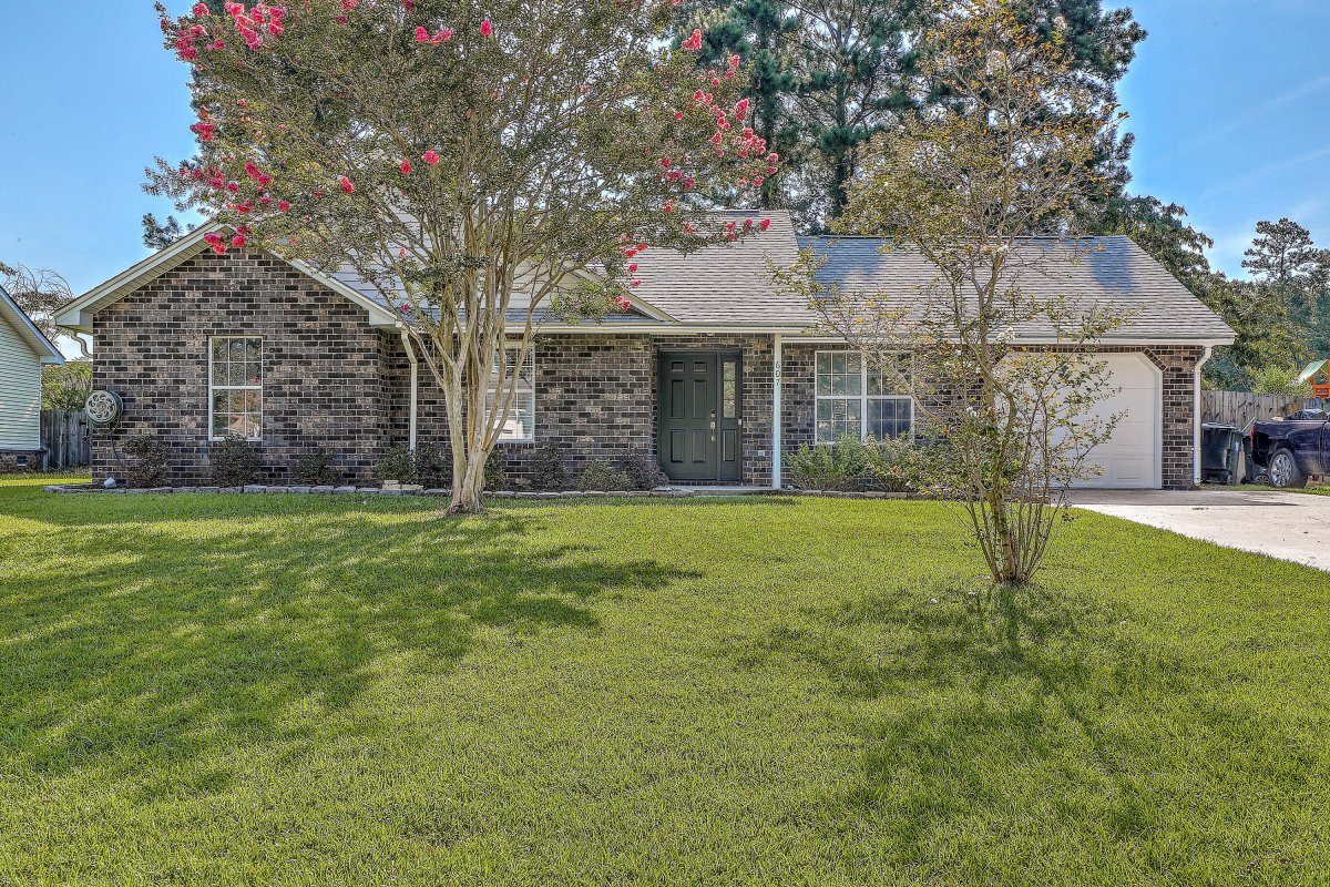 607 Dolphin Drive