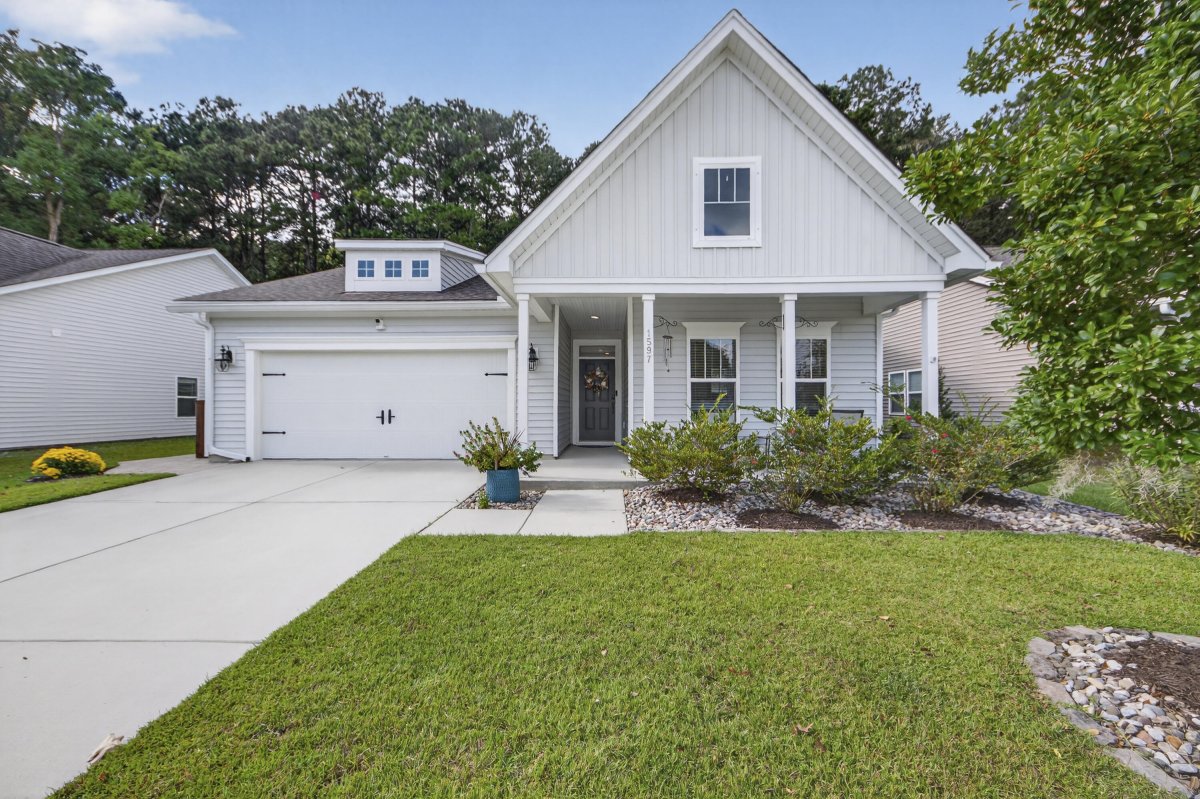 1597 Thin Pine Drive