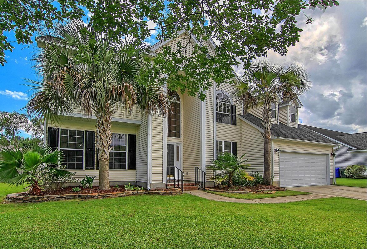 4025 Laurelwood Drive