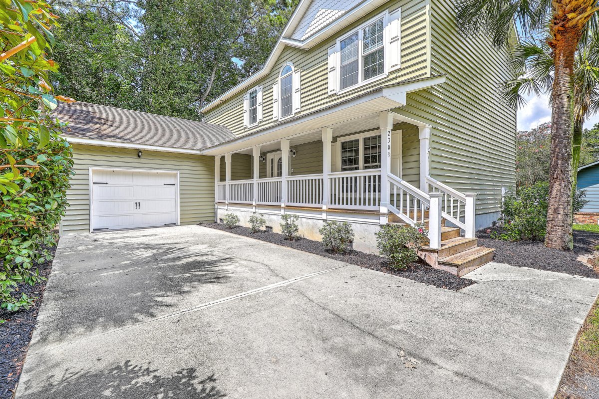 2303 N Lander Lane