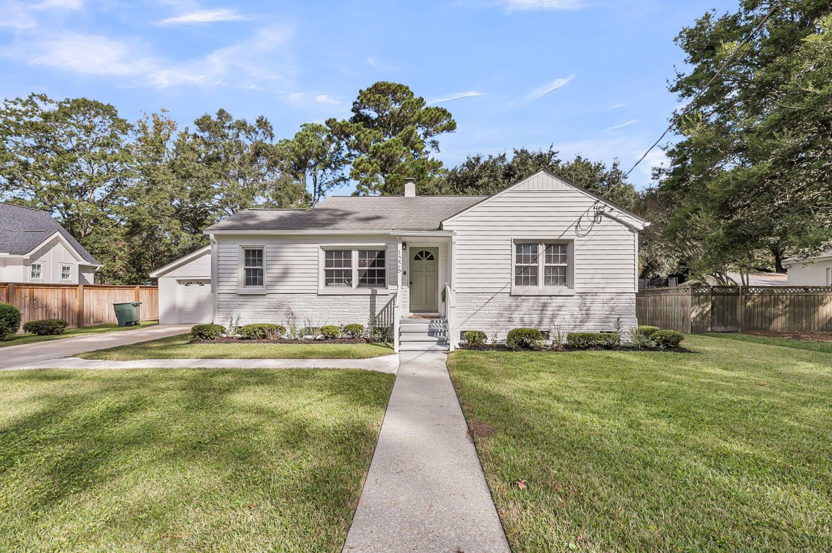 1226 Forestwood Drive
