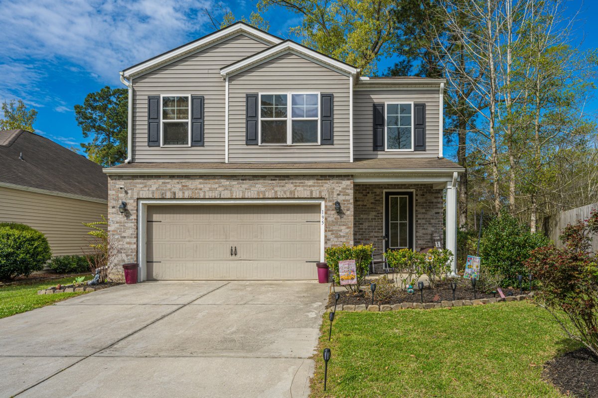 195 Hickory Ridge Way