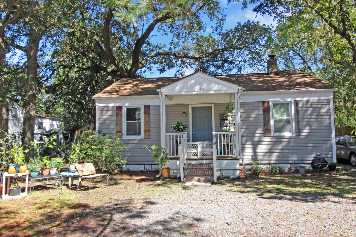 2744 Saratoga Road