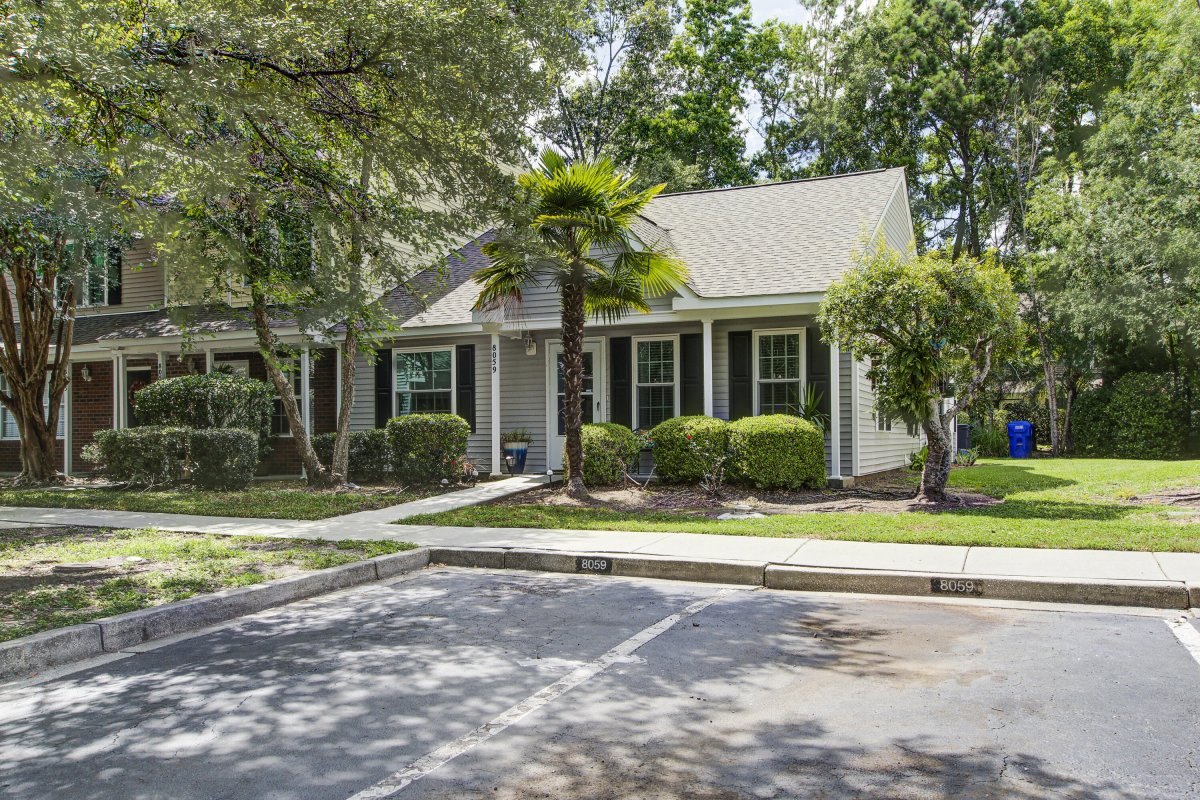8059 Shadow Oak Drive