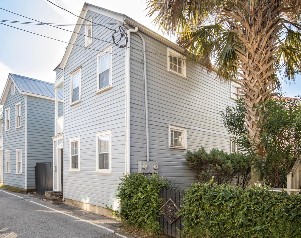 15 Rose Lane