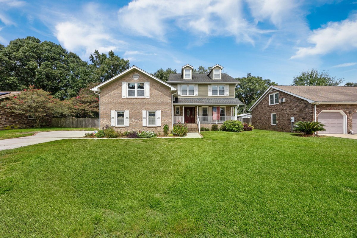 2558 Greenridge Road