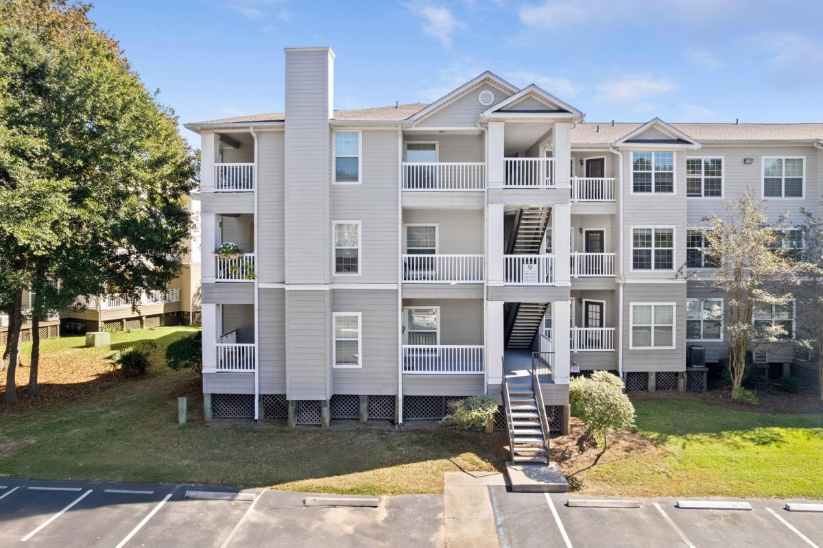 700 Daniel Ellis Drive 9203