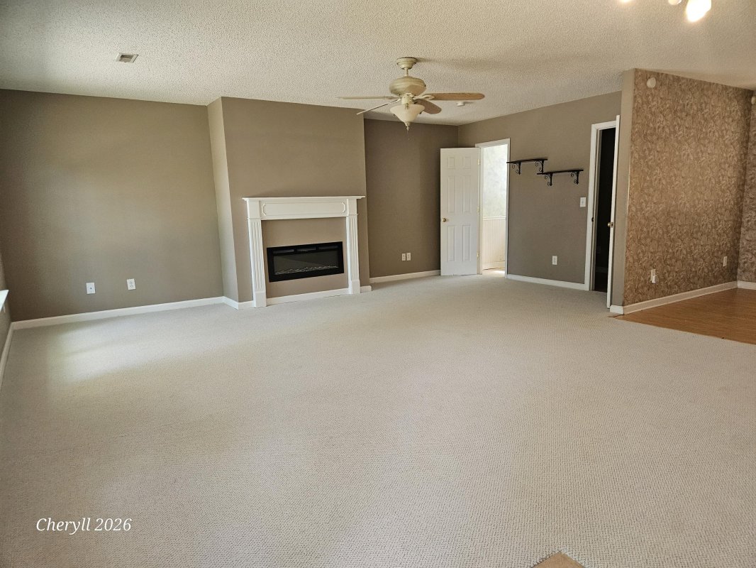 1103 Hawthorne Road