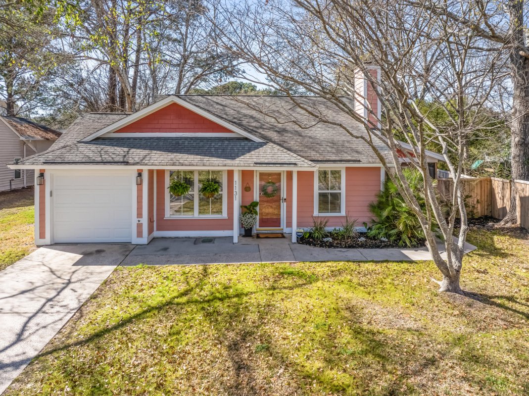 1131 Bellwood Road