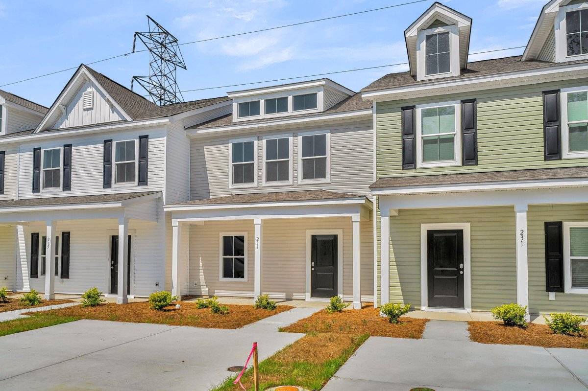 218 Harding Lane