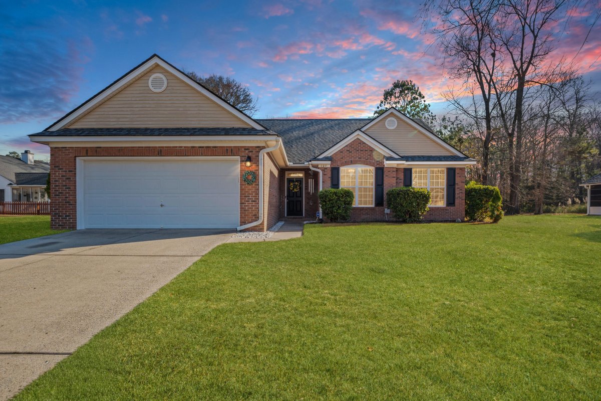 103 Oakbluff Road