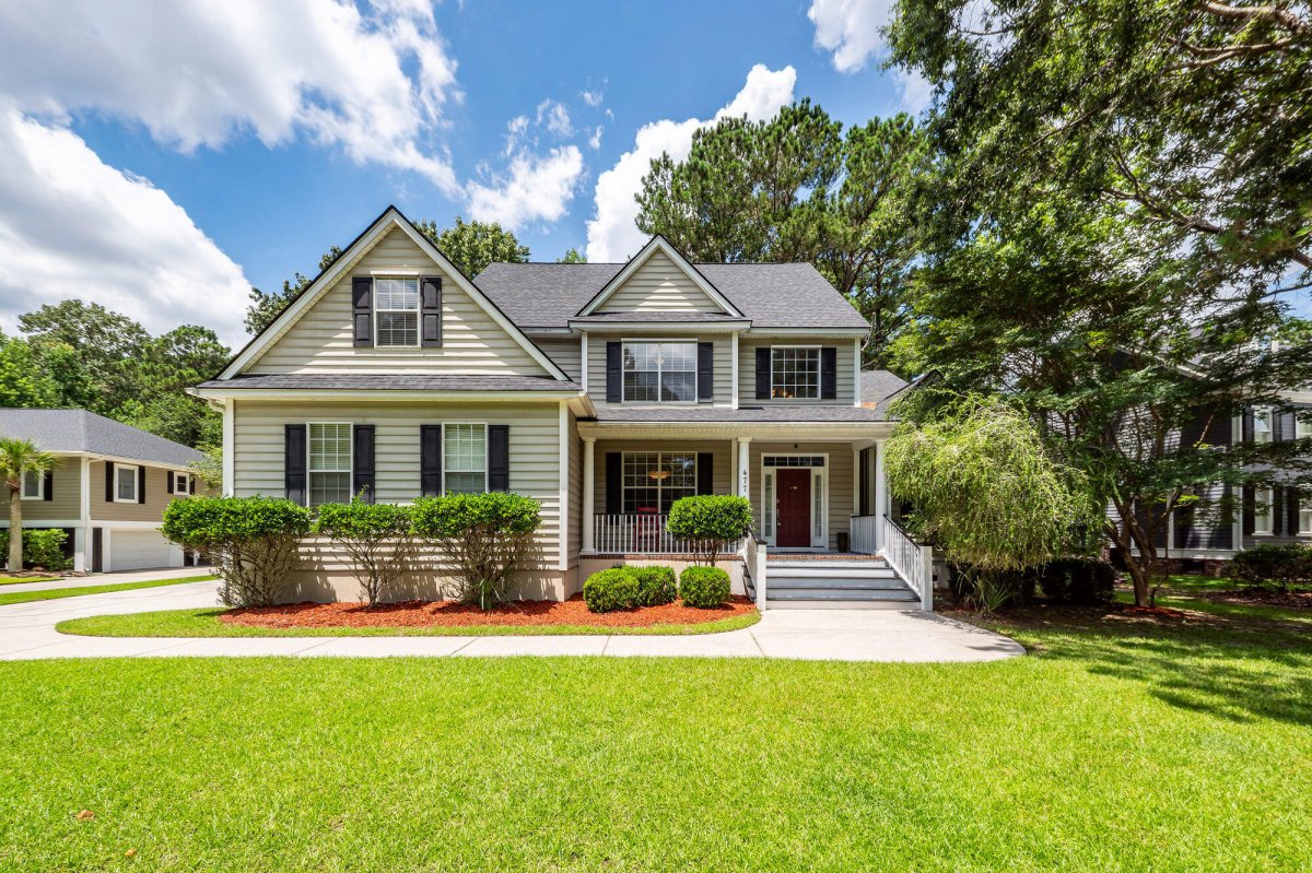 477 Commonwealth Road