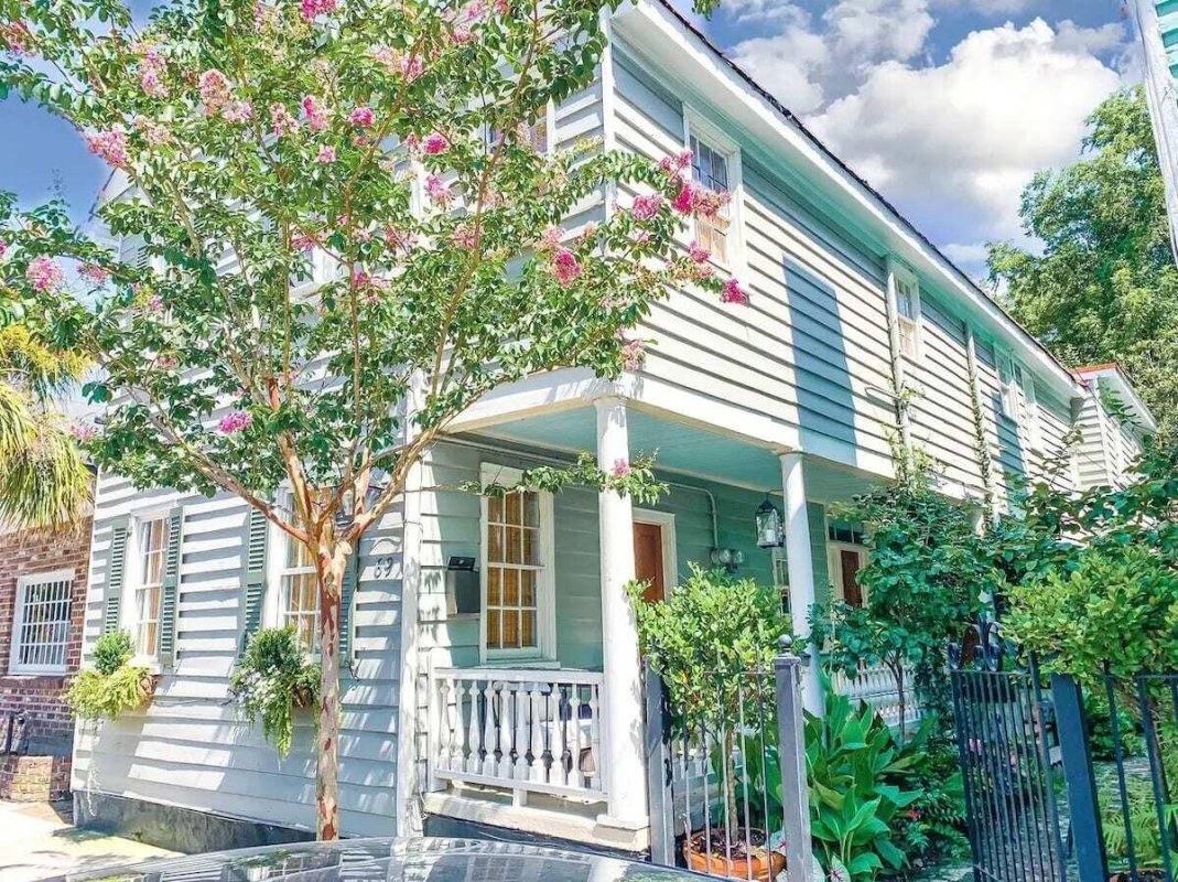 69 Spring Street A&B