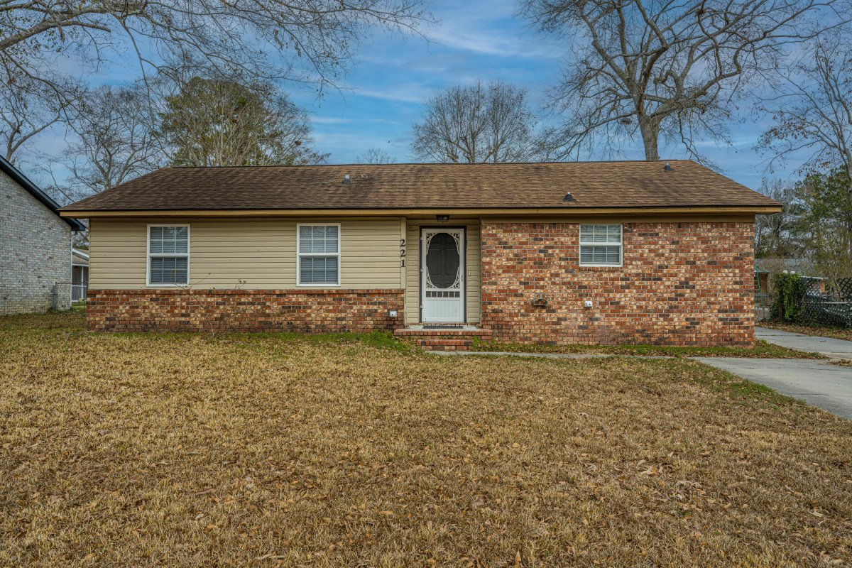 221 Braly Drive