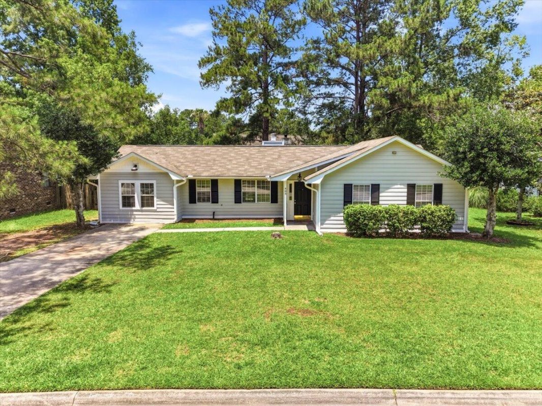 405 Amberjack Way