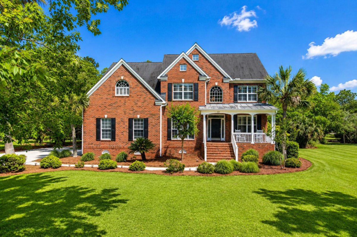 3379 Shagbark Circle