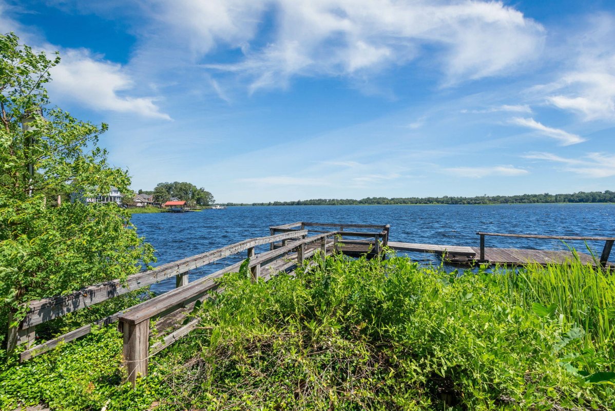 1813 Fishing Island Road
