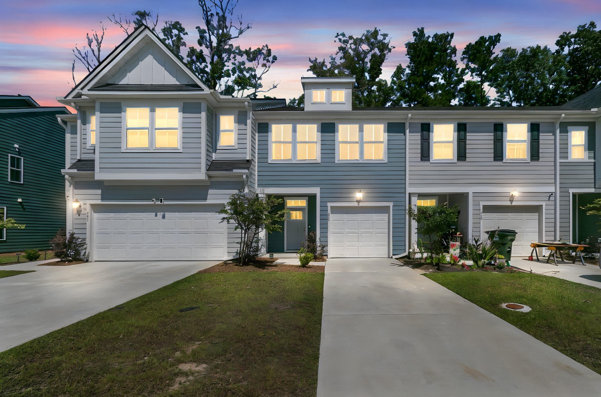 493 Trotters Lane