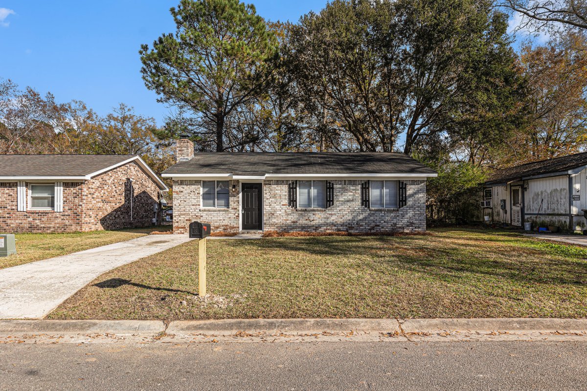 6 Ferncliff Way