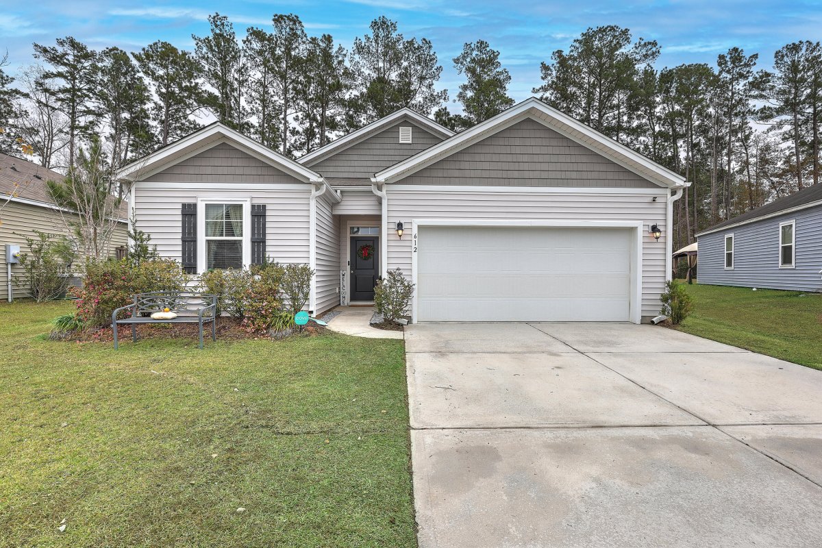 612 Wayton Circle