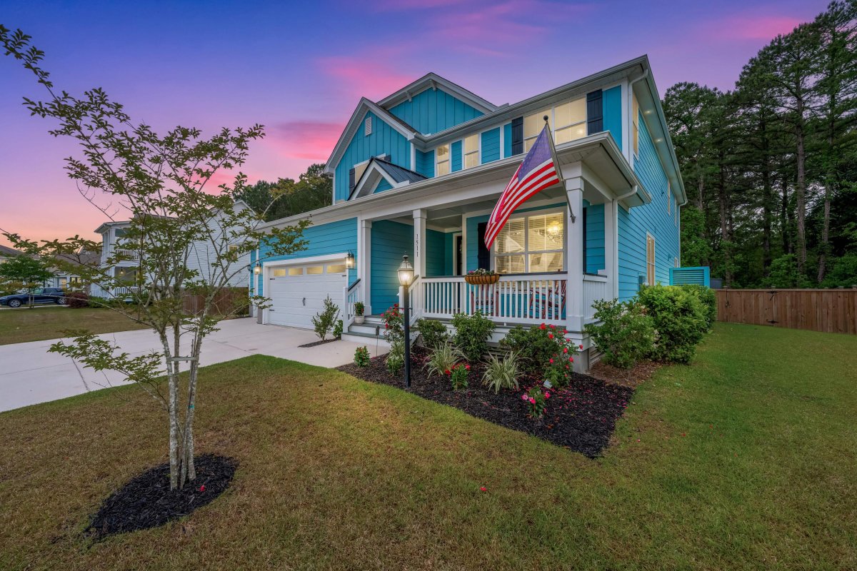 1511 Hopkins Lane