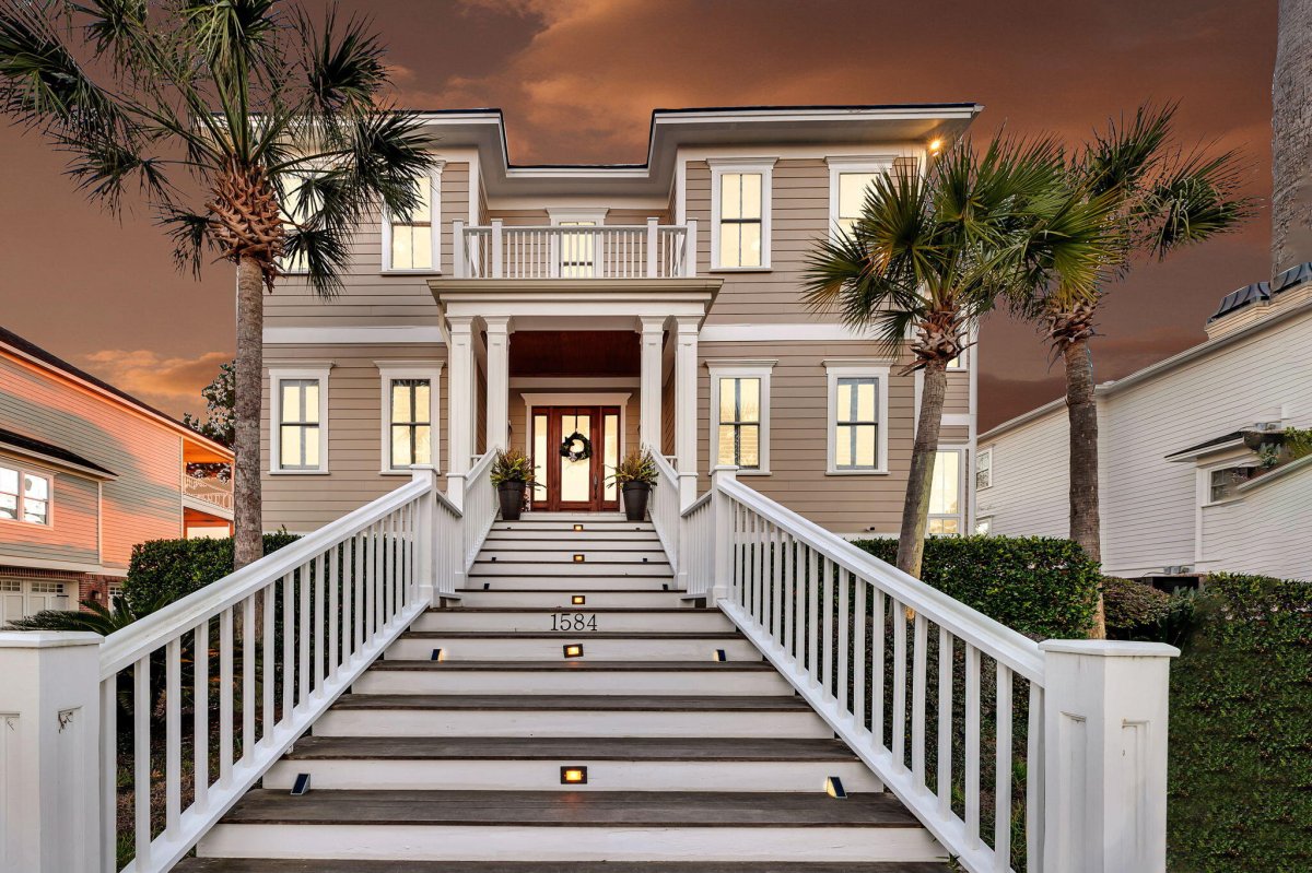 1584 Rivertowne Country Club Drive