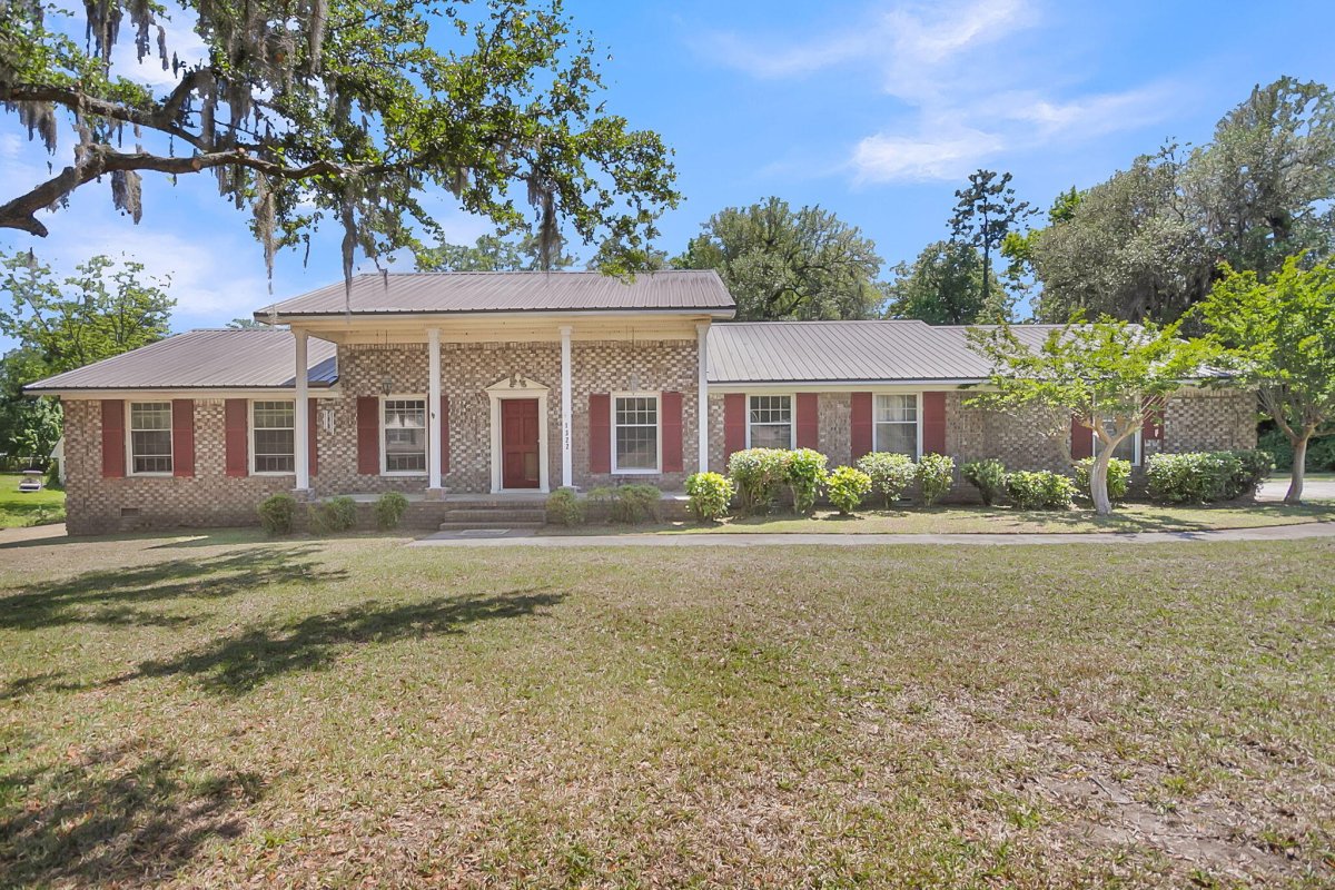 1322 Old Fort Road