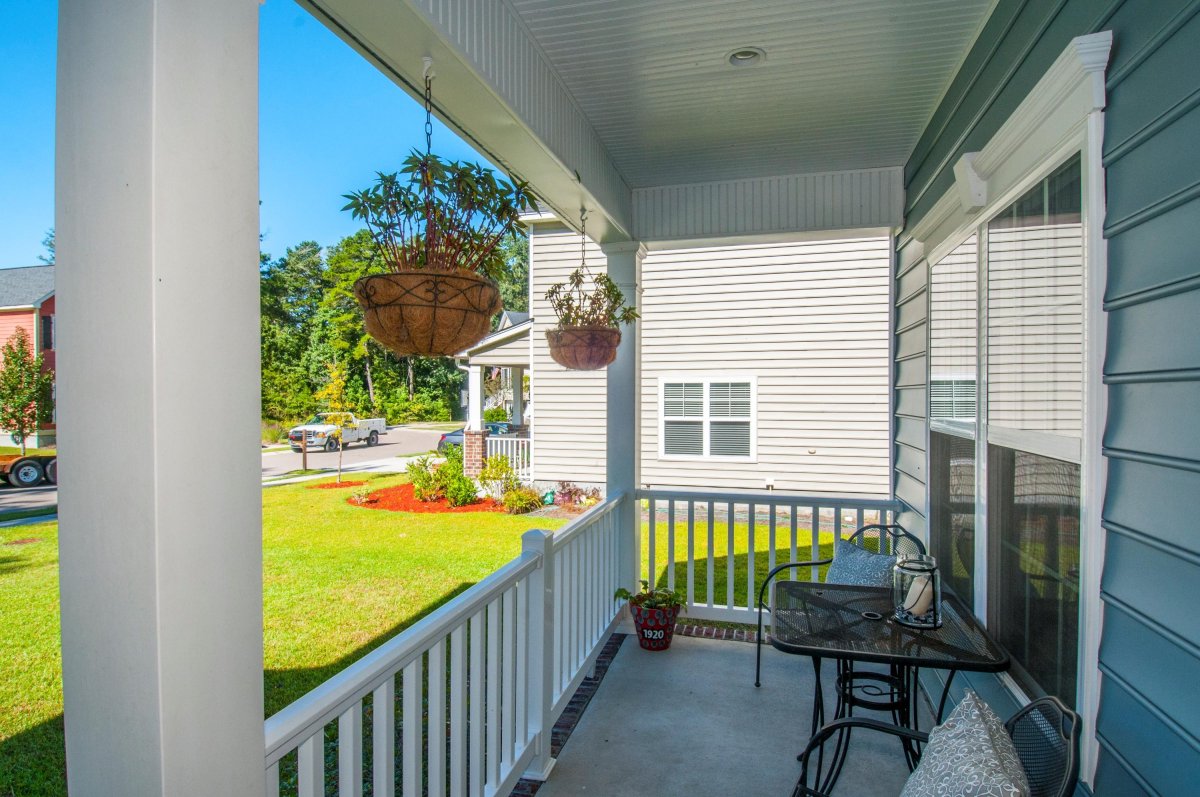 1920 Chestnut Oak Lane