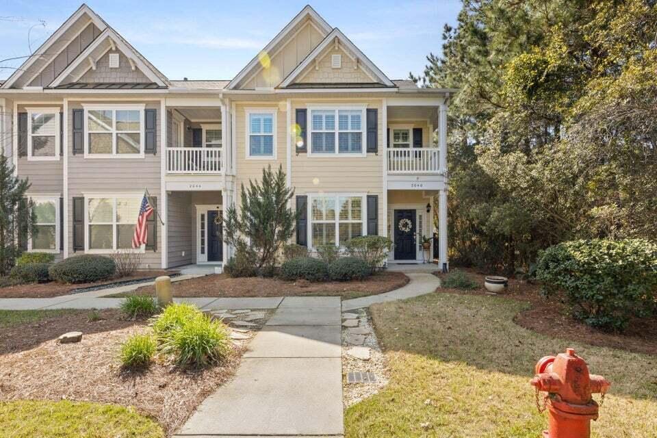 2040 Promenade Court
