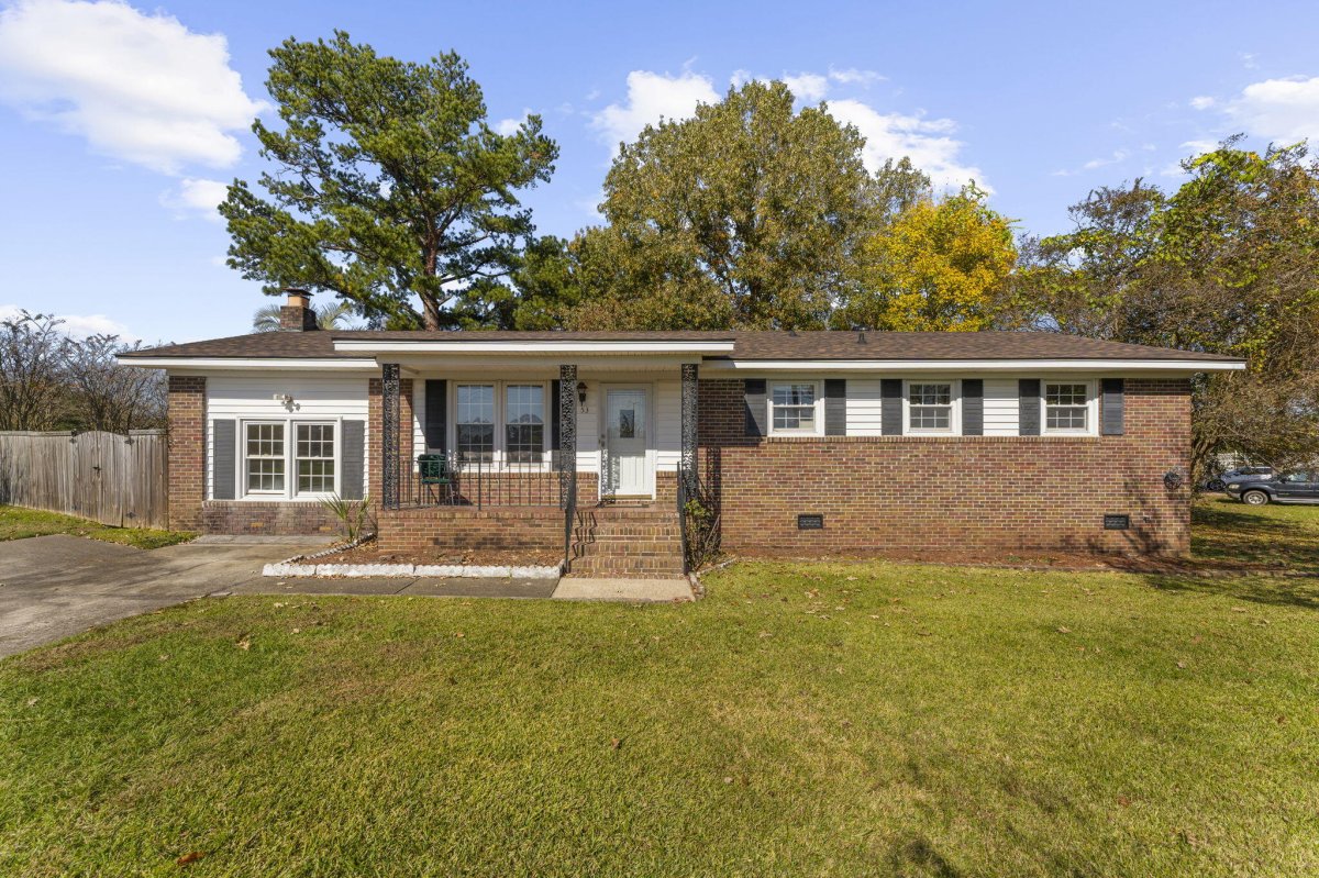 53 University Drive