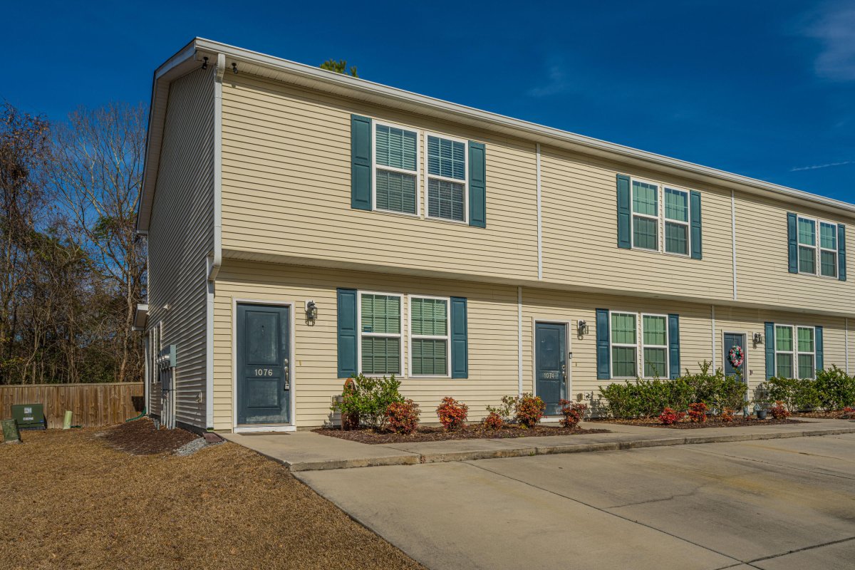 1076 Lexi Court