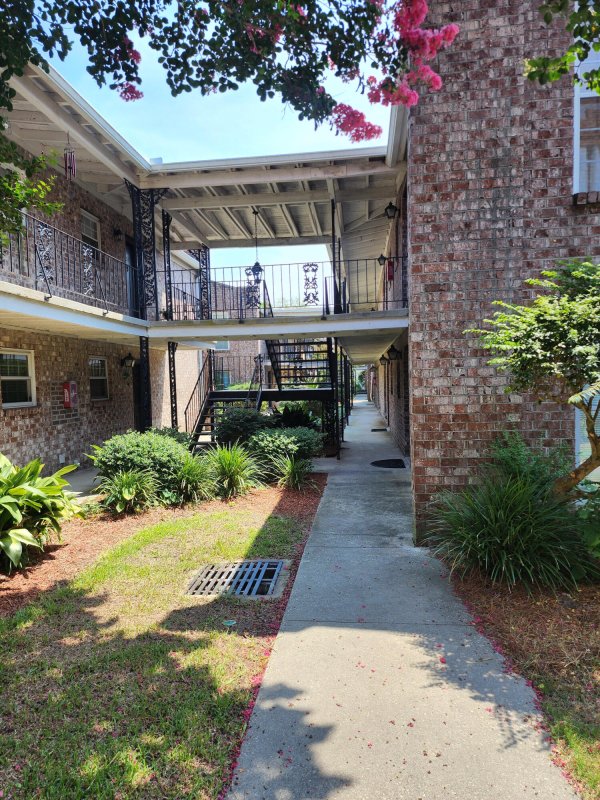 867 Colony Drive 118 F #118