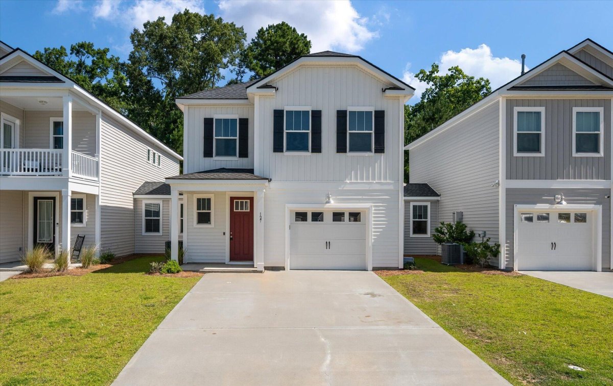 127 Hawthorne Landing Drive