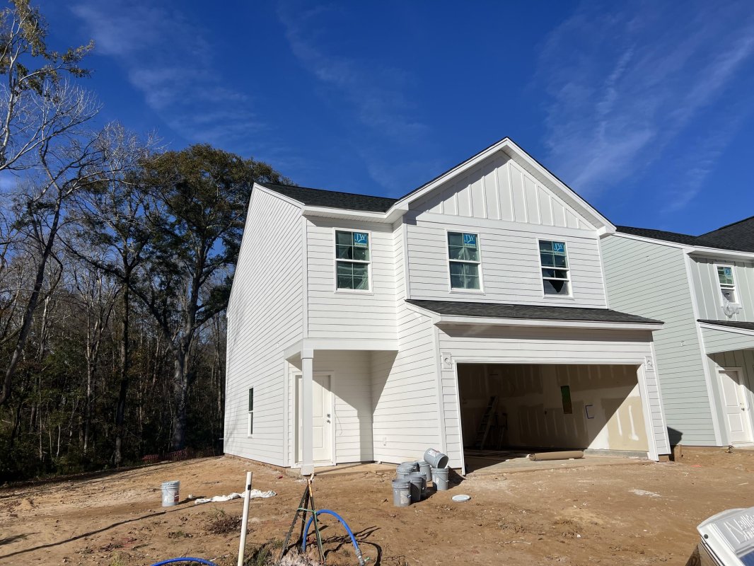 212 Central Creek Drive