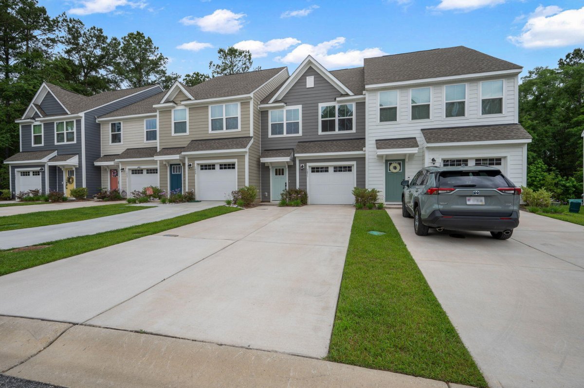 1051 Crescent Cove Lane