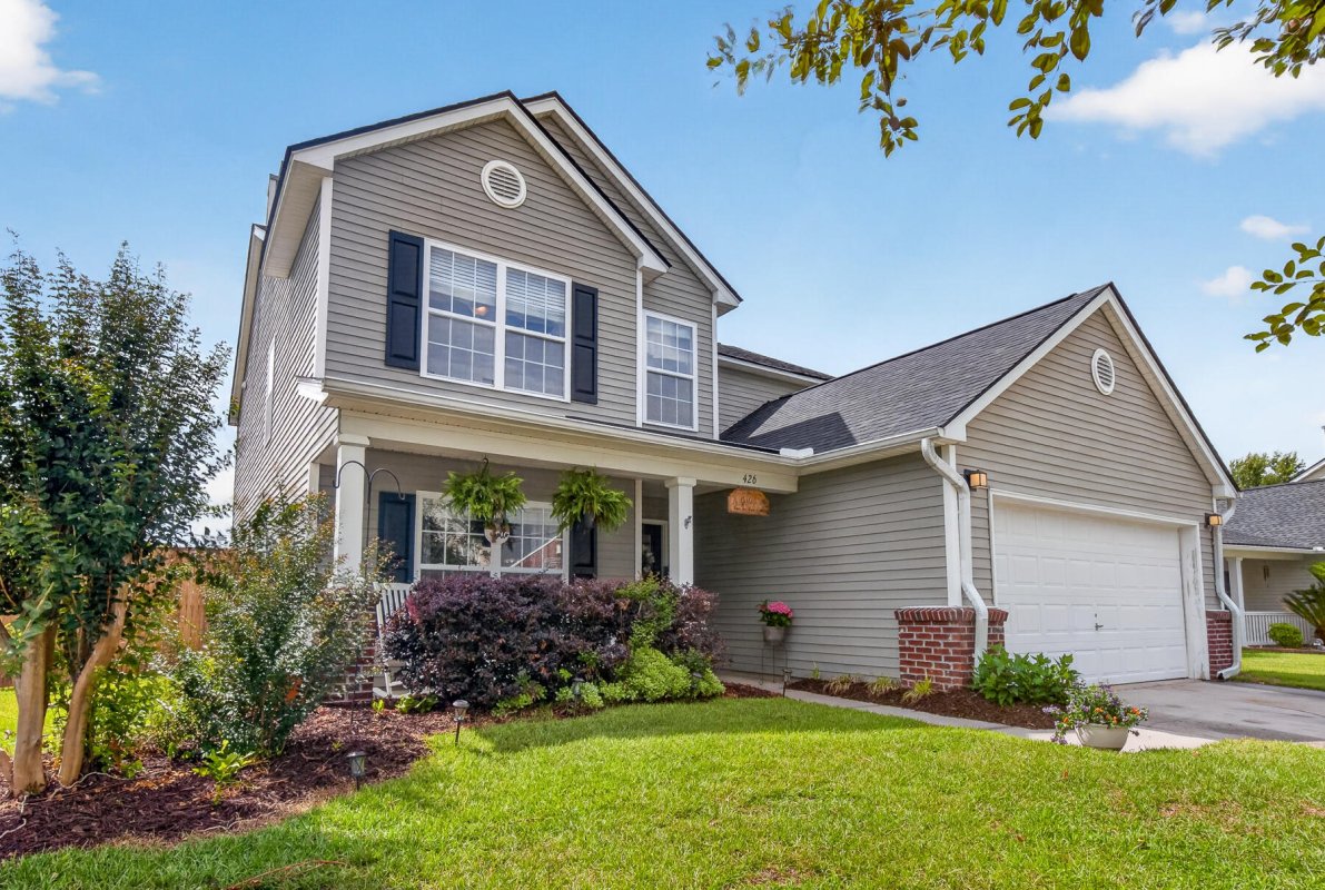 426 Dovetail Circle
