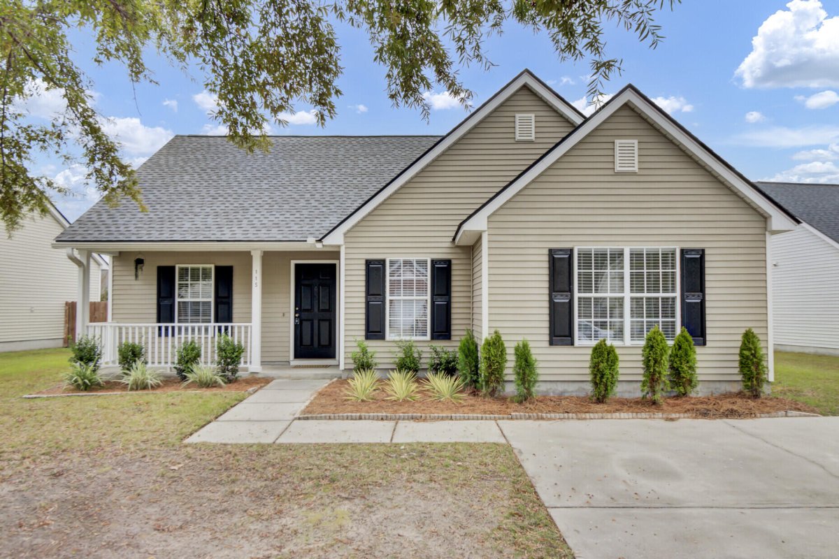 115 Dovetail Circle