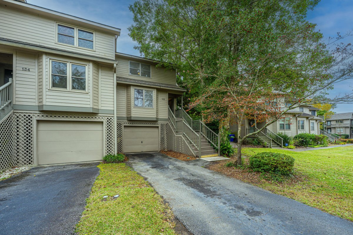 132 River Breeze Drive