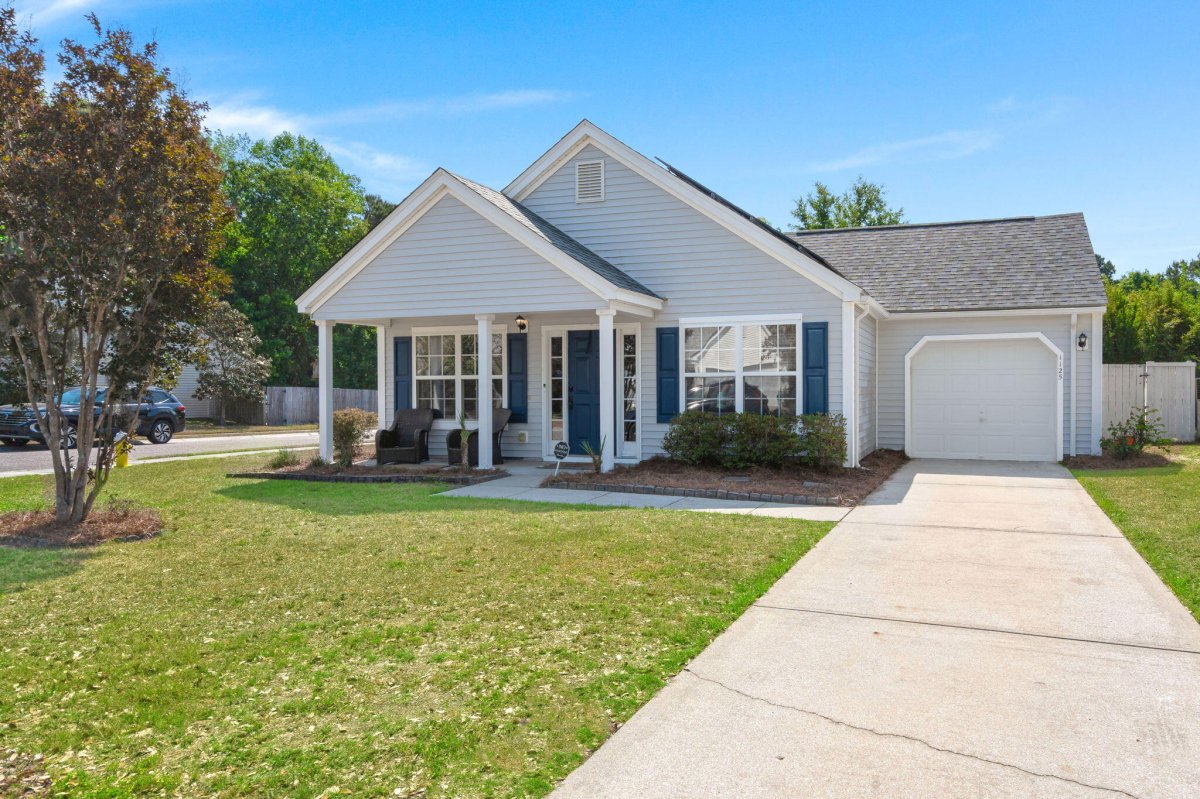 1125 Ole Oak Drive