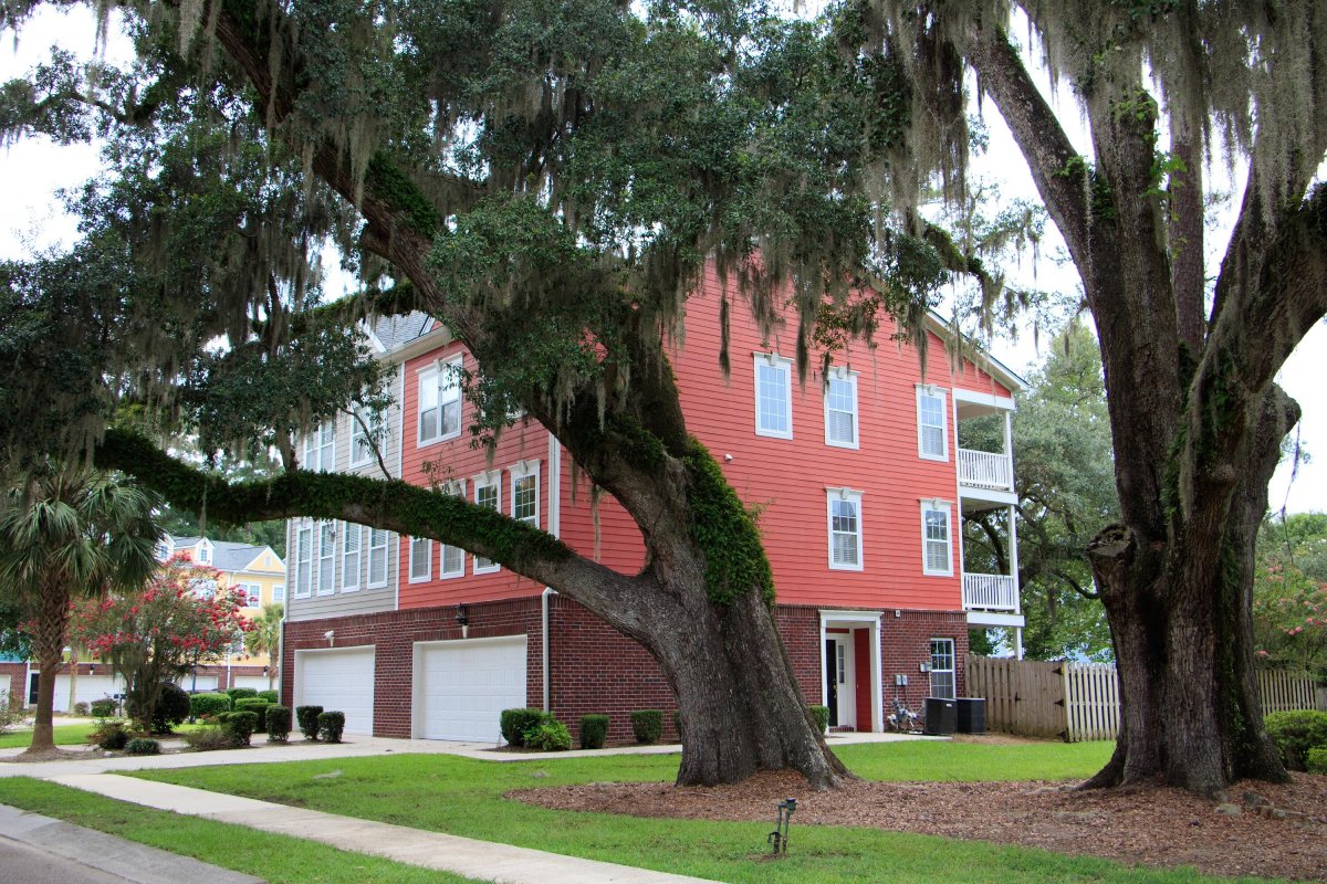 9118 Parlor Drive